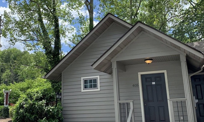 Gatlinburg Cottage | Carr's Northside Cottages