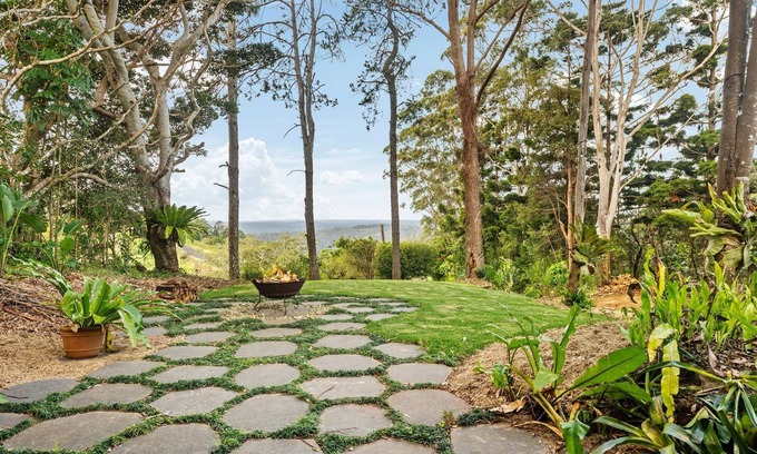 Balmoral Ridge House | Carra Cottage - Beautiful Home Overlooking Stunning Views