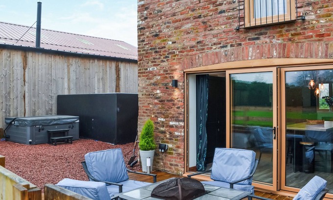 Great Hatfield Cottage | Cart House - UK48812