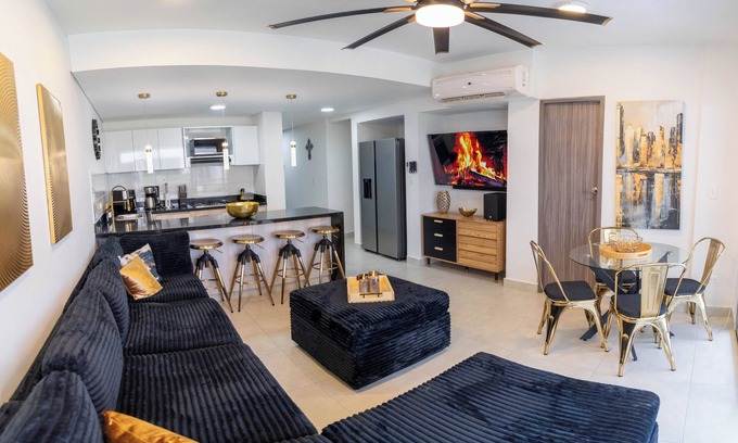 Pie del Cerro Apartment | Cartagena Suite Apt with 3 bedrooms and private pool