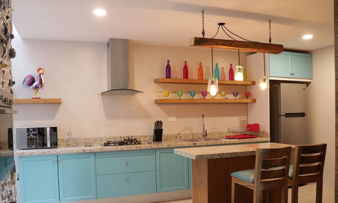 Cholula House | Casa Dos Corazones | Full House