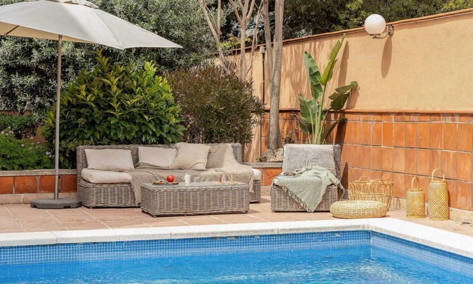 Castelldefels House | Casa Aila · Beach house with PRIVATE POOL