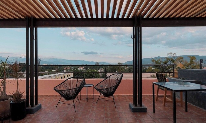 Ruta Independencia House | Casa Altavista Terraza diseno ubicacion AC