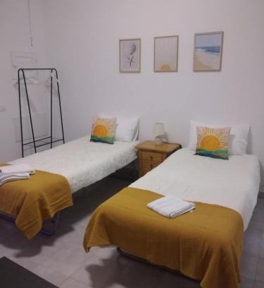 Alfarrobeira Apartment | Casa Amarela