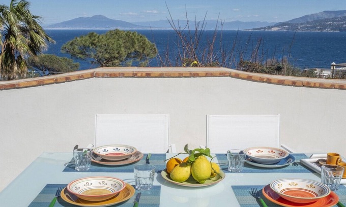 Marina Grande Apartment | Casa Andrema holiday accommodation in Capri Island