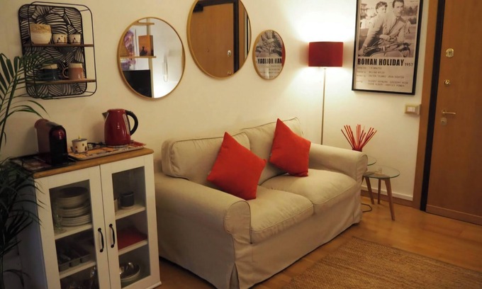 Aurelio Apartment | "Casa Aurelia 641" Elegant apartment near Vatican City.