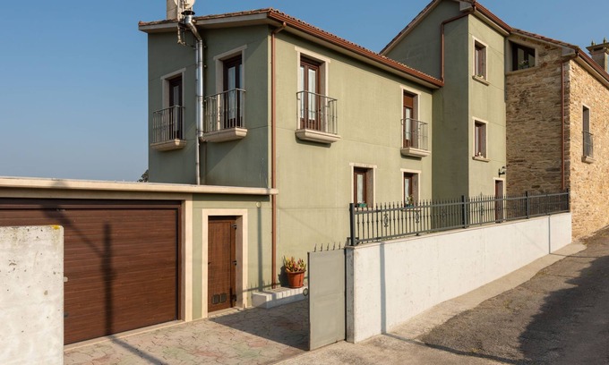 Malpica de Bergantinos House | Casa Avoa Dolores by Interhome
