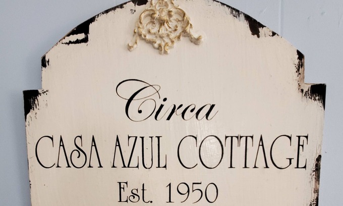 North Carolina Coast Cottage | Casa Azul Cottage -Steps to the Boardwalk with Lots of Privacy. Linens Included!