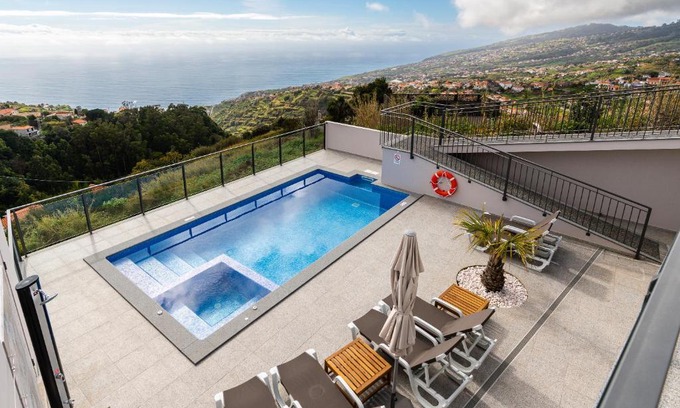 Arco da Calheta House | Casa Bella Vista - Calheta