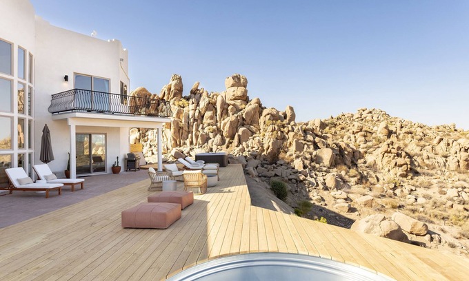 Yucca Valley House | Casa Blanca by Fieldtrip | Boulder Estate with Hot Tub, Soaking Pool & Outdoor Shower