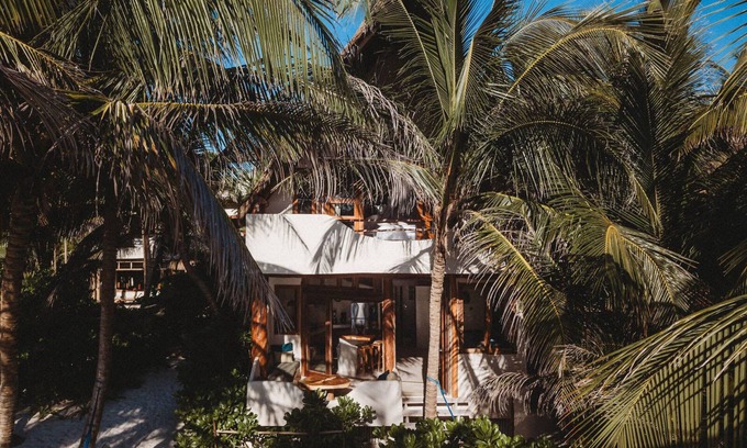 Tulum City Center House | Casa Bonita Summary: