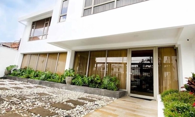 Suba House | Casa Boutique de Lujo Entera, Excelente Ubicación