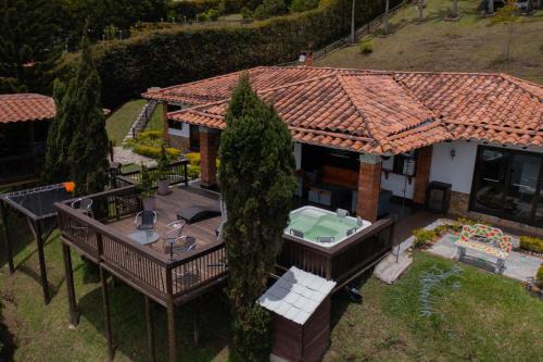 El Penol House | CASA CAMPESTRE MONTECARLO Guatapé- desayuno a pareja
