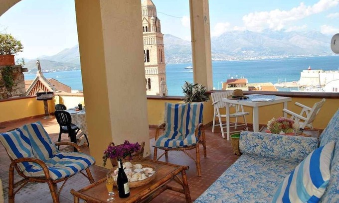 Gaeta Apartment | Casa Cattredale amazing sea view in Gaeta