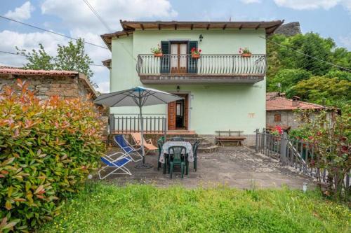 Verrucole House | Casa con giardino da Toni