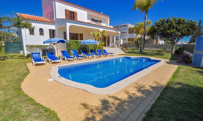 Santa Eulalia Villa | Casa Das Palmeiras OCV - Ideal for families
