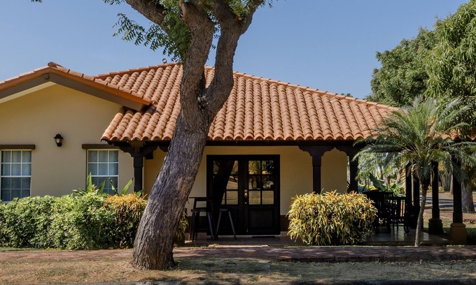 Villa El Carmen House | Casa de Amor B-58 .