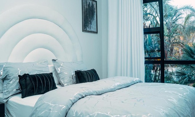 Greater Johannesburg Metropolitan Area Apartment | Casa de Amor- (No loadshedding)