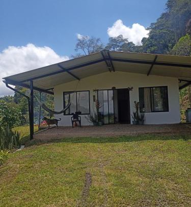 Supata House | Casa de campo en La Vega, hermosa vista, con Internet y parqueadero