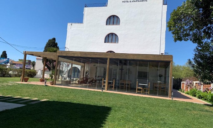 Roses Hotel | Casa Del Mar Hotel & Apartaments
