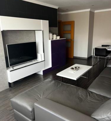 Vecindario Apartment | Casa del tiempo