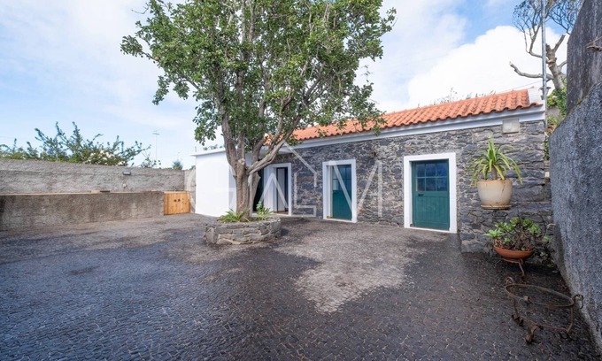 Ponta do Pargo Villa | Casa do Maurício by GALMI