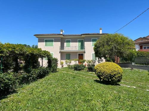 Lucca House | Casa Eda