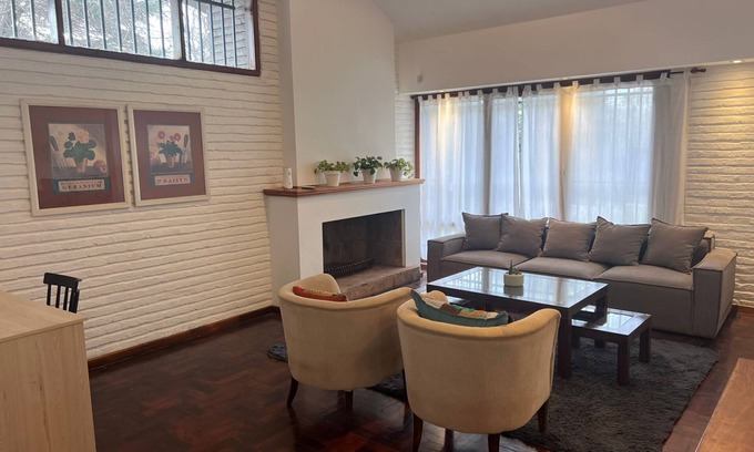 Cordoba House | Casa EN EL Cerro, Moderna Y DE Categoria MUY Bien Ubicada. Todos LOS Servicios