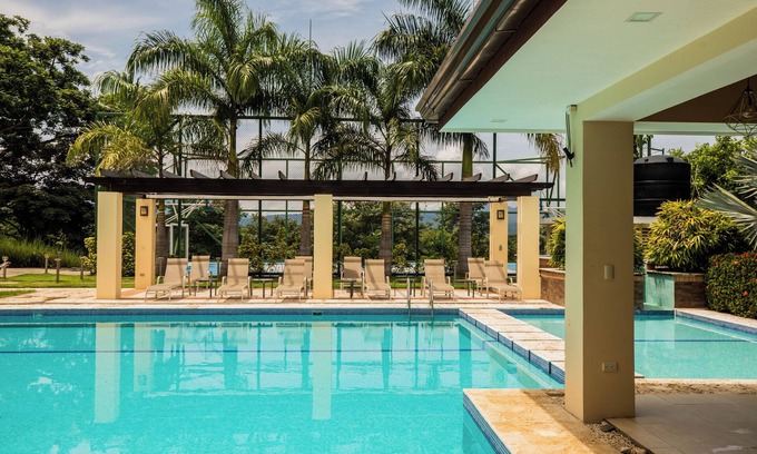 Camaronal House | Casa estilo Hacienda ubicada en Guacaillo con la mejor vista.