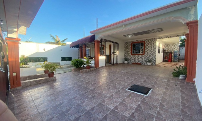 Santo Domingo Este House | Casa Feliz