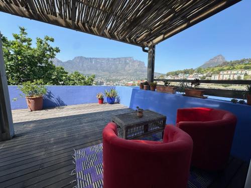 Bo'Kaap Apartment | Casa Finchette rooftop apartment with panoramic views of Table Mountain