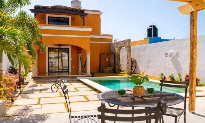 Merida House | Casa Flamingos Altabi