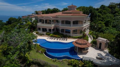 Jaco Villa | Casa Garmus 10 bdrs ocean views in Los Suenos