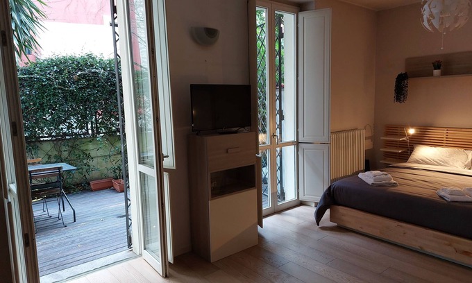 Calvairate Apartment | Casa Giò with garden - Duomo 4 stops