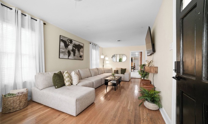 Hancock House | Casa Grande ATX · Central Austin · Spacious 5BR Retreat w/Hot Tub & Game Patio