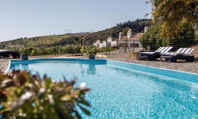 Pizarra House | Casa Grande by Rosas Cantares