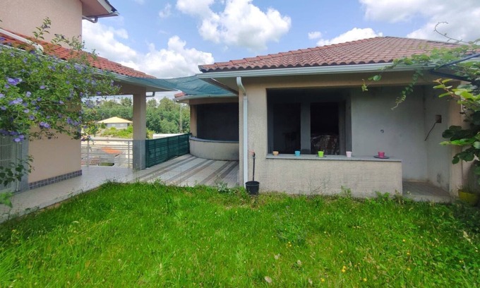 Castro Daire House | Casa Guerreiro in Mões