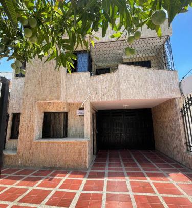 Papare House | Casa Hostal Disfrutar casa cerca la playa Gaira, playa Rodadero, playa Salguero