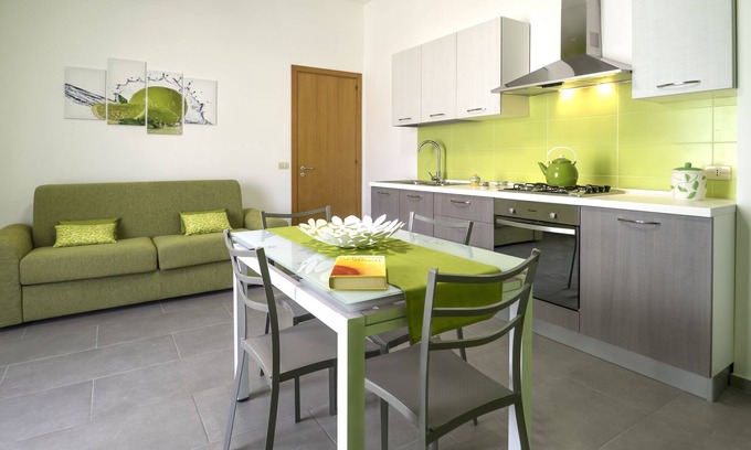 Marina di Ragusa Apartment | Casa Iride 1 is located in the center of the tiny village of Marina di Ragusa.