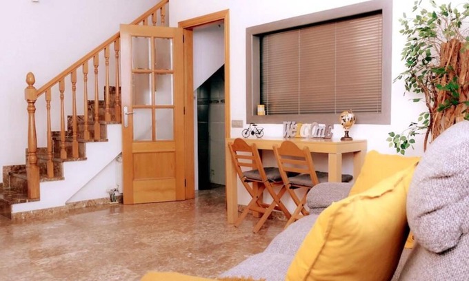 Badalona House | Casa Luna, junto playa y Barcelona Centro