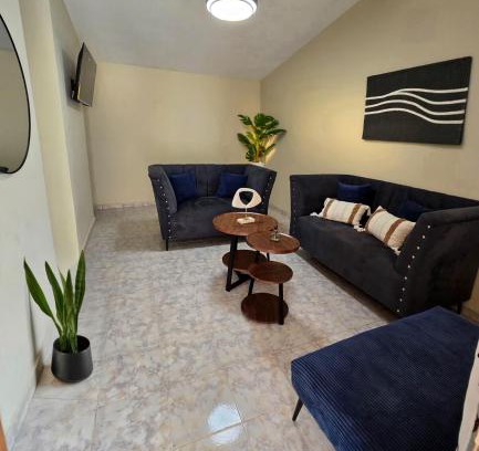 Pedernales House | Casa Madome