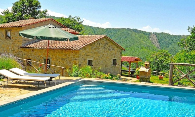 Pieve di Chio Villa | Casa Margherita 1 by PosarelliVillas