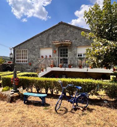 Rodeiro House | Casa Mesón