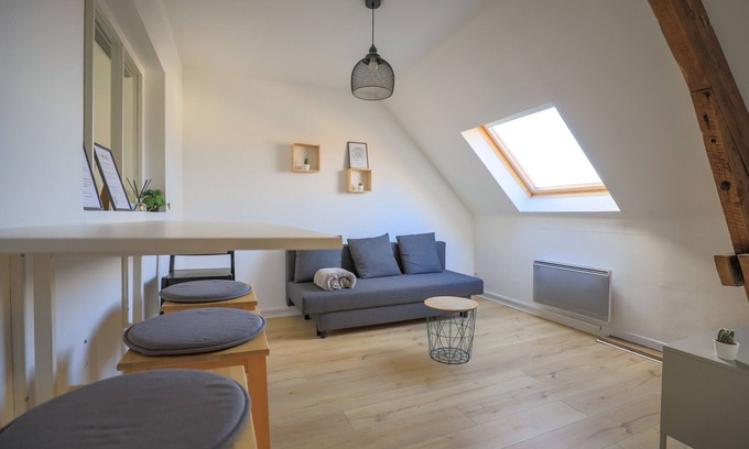 Arras Apartment | Casa Nostra- Superb apartment in the back of the station