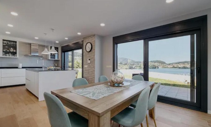 San Adrian de Cobres House | Casa nueva con piscina y vistas al mar