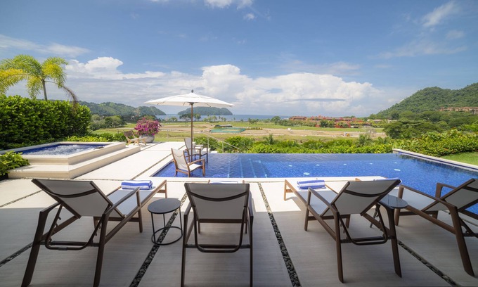 Herradura Villa | Casa Ohana 5 bdrs ocean view in Los Suenos