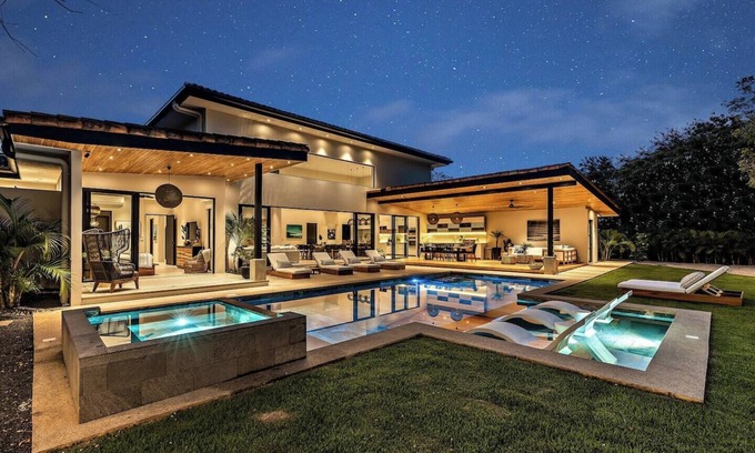 Tamarindo House | CASA OLA AOLHA IS WHAT TROPICAL DREAMS ARE MADE OF!