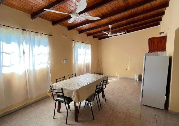 Paso de la Patria House | Casa para 10 personas a 6 cuadras de la playa principal