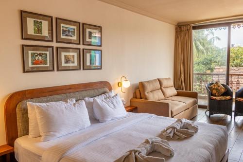 Baga Hotel | Casa Peacock