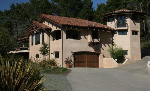 Happy Hill House | Casa Pelicano
